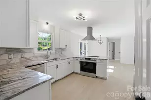 1968 12th St Pl NE, Hickory, NC 28601 - Photo 10