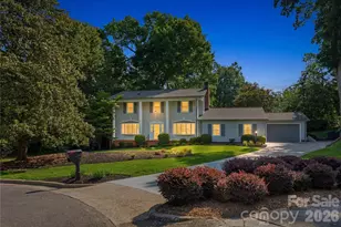 1968 12th St Pl NE, Hickory, NC 28601 - Photo 2