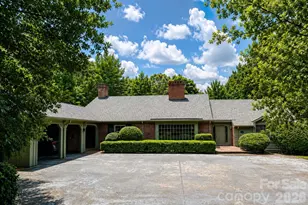 1811 5th St NW, Hickory, NC 28601 - Photo 2