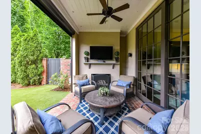117 Huntley Place, Charlotte, NC 28207 - Photo 16