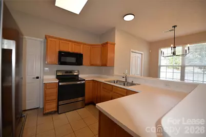12531 Deaton Hill Drive, Charlotte, NC 28269 - Photo 10