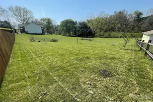 923 Newfound Rd, Leicester, NC 28748 - Photo 38