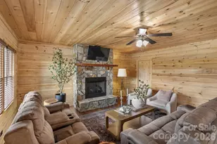 1732 Waters Edge Dr, Granite Falls, NC 28630 - Photo 10