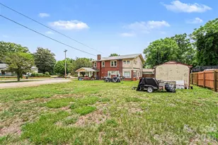 1302 Wilson W Lee Blvd, Statesville, NC 28677 - Photo 26