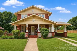 1302 Wilson W Lee Blvd, Statesville, NC 28677 - Photo 1