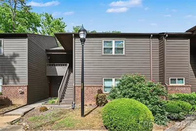 8015 Cedar Glen Drive, Charlotte, NC 28212 - Photo 2