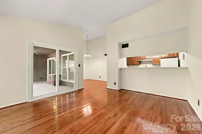 8015 Cedar Glen Drive, Charlotte, NC 28212 - Photo 4