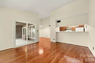 8015 Cedar Glen Dr, Charlotte, NC 28212 - Photo 4