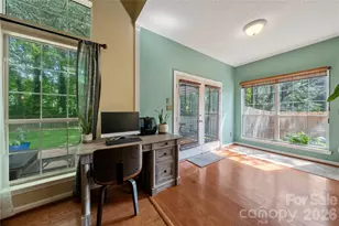 8411 Red Cypress Ct, Charlotte, NC 28216 - Photo 12