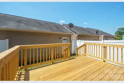 8165 Bridgegate Drive, Huntersville, NC 28078 - Photo 32