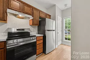 4413 Eaves Ln, Charlotte, NC 28215 - Photo 4