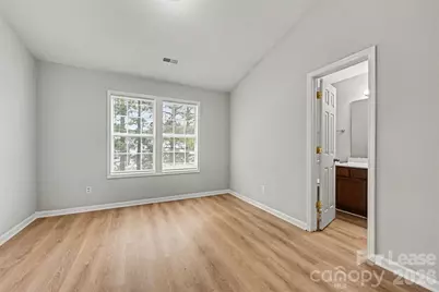 4413 Eaves Lane, Charlotte, NC 28215 - Photo 8