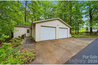 104 Laurelwood Drive, Morganton, NC 28655 - Photo 36