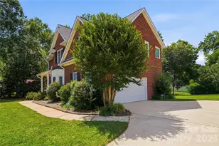 1009 Millwright Ln, Matthews, NC 28104 - Photo 2