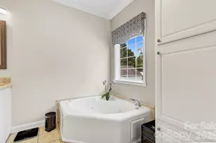 40 Liberty Rd, Candler, NC 28715 - Photo 16