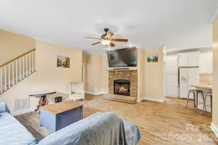 40 Liberty Rd, Candler, NC 28715 - Photo 6