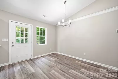 6324 Grove Park Boulevard, Charlotte, NC 28215 - Photo 8