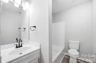 6324 Grove Park Blvd, Charlotte, NC 28215 - Photo 18