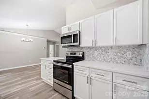 6324 Grove Park Blvd, Charlotte, NC 28215 - Photo 12