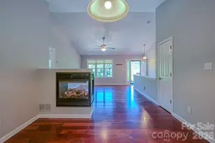 102 Forest Lake Dr, Asheville, NC 28803 - Photo 4