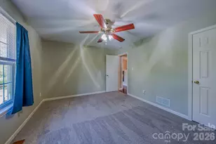 102 Forest Lake Dr, Asheville, NC 28803 - Photo 22