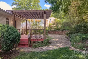102 Forest Lake Dr, Asheville, NC 28803 - Photo 36
