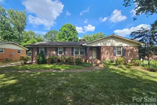 331 Woodside Dr, Shelby, NC 28150 - Photo 2