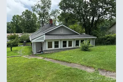 831/833 N Oak Street, Hendersonville, NC 28739 - Photo 2