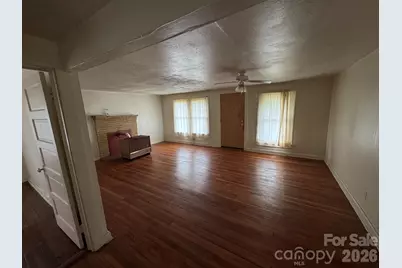 831/833 N Oak Street, Hendersonville, NC 28739 - Photo 20