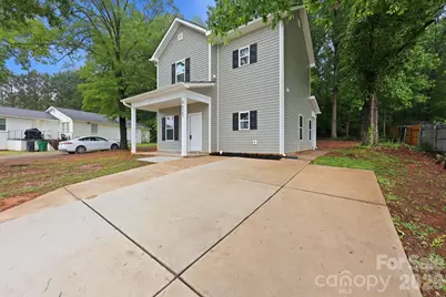 8625 Terra Cotta Drive, Charlotte, NC 28215 - Photo 16