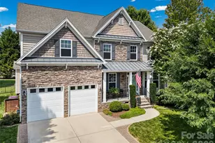 913 Vogel Way, Fort Mill, SC 29715 - Photo 2