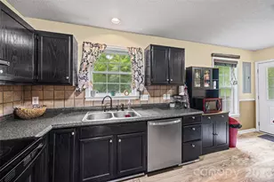 30 7th St, York, SC 29745 - Photo 8
