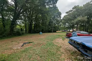 1218-B Essex St, Gastonia, NC 28052 - Photo 10