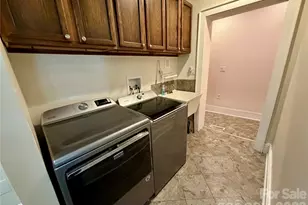 715 E Marion St, Shelby, NC 28150 - Photo 32