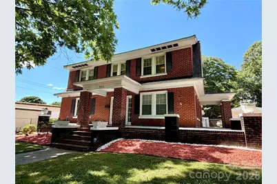 715 E Marion Street, Shelby, NC 28150 - Photo 1