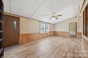 3617 Sulphur Springs Rd NE, Hickory, NC 28601 - Photo 4