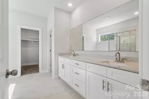 208 E Warfield Dr, Mooresville, NC 28115 - Photo 10