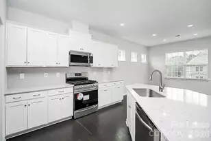 14412 Cardwell Hl Ln, Charlotte, NC 28278 - Photo 10