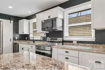 9 Woodfin Avenue, Asheville, NC 28804 - Photo 6