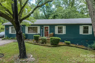 112 Amelia Drive, Hendersonville, NC 28792 - Photo 2