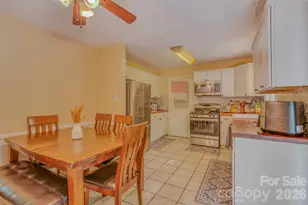 112 Amelia Dr, Hendersonville, NC 28792 - Photo 12