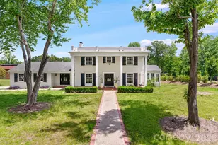 408 N Providence St, Waxhaw, NC 28173 - Photo 1