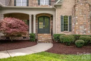 8709 Victory Gallop Ct, Waxhaw, NC 28173 - Photo 2