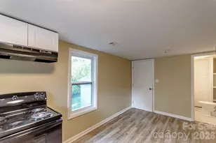 303 Rice St, Kannapolis, NC 28081 - Photo 16