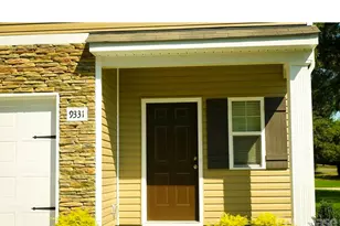 9331 Arbor Creek Dr, Charlotte, NC 28269 - Photo 2