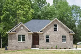 603 Toncin Ave, Bessemer City, NC 28016 - Photo 2