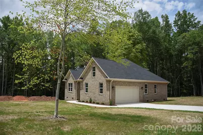 603 Toncin Avenue, Bessemer City, NC 28016 - Photo 4
