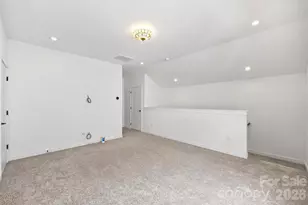 8044 Brookbank Dr, Charlotte, NC 28269 - Photo 32