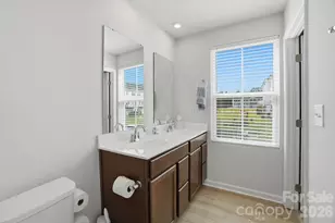 1621 Gutter Br Dr, Charlotte, NC 28216 - Photo 12