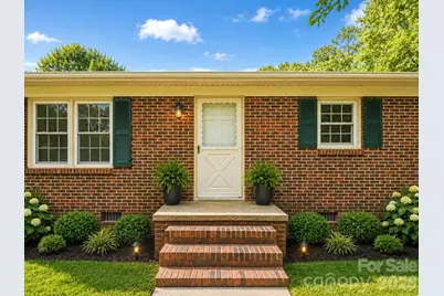 211 Lakeview Road, Cherryville, NC 28021 - Photo 2